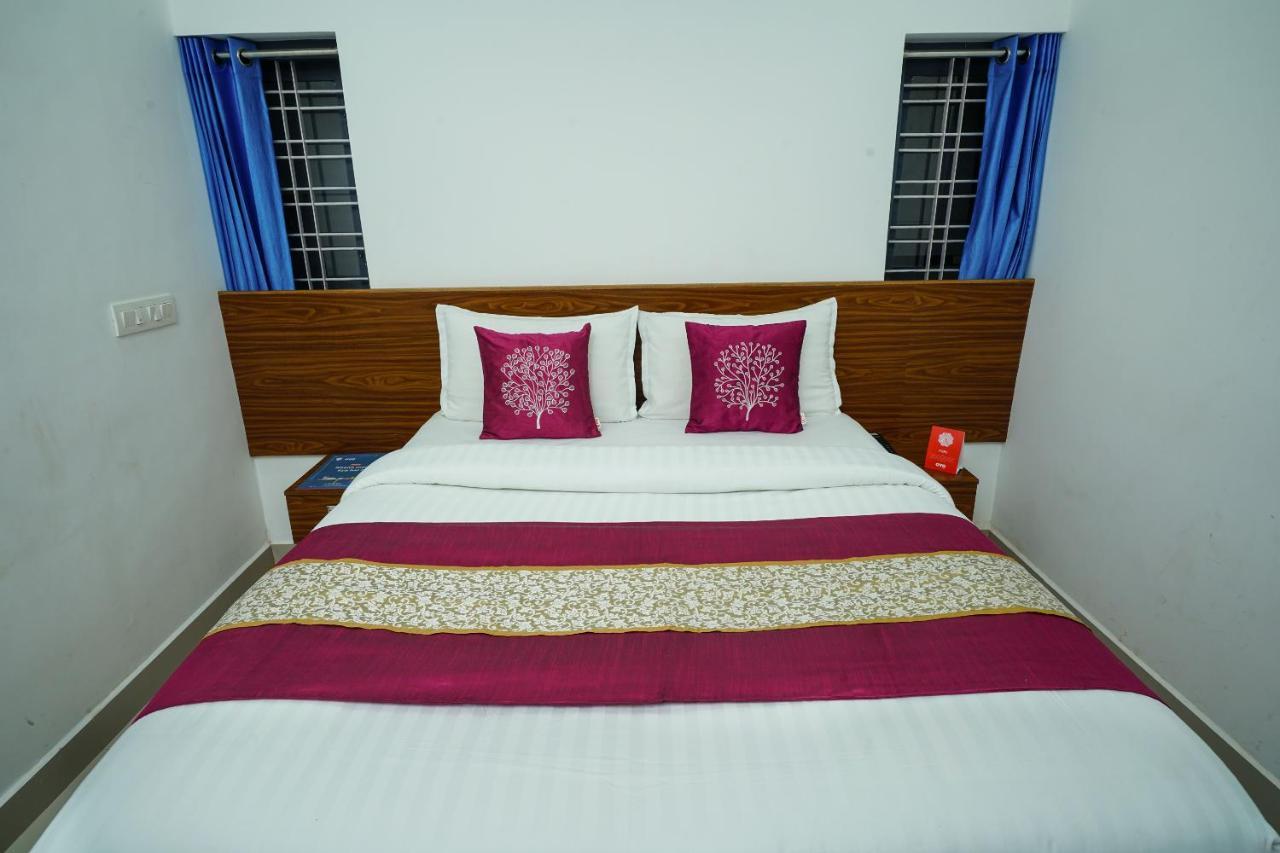 Oyo 6526 Ap Residency City Sultan Bathery Exterior photo