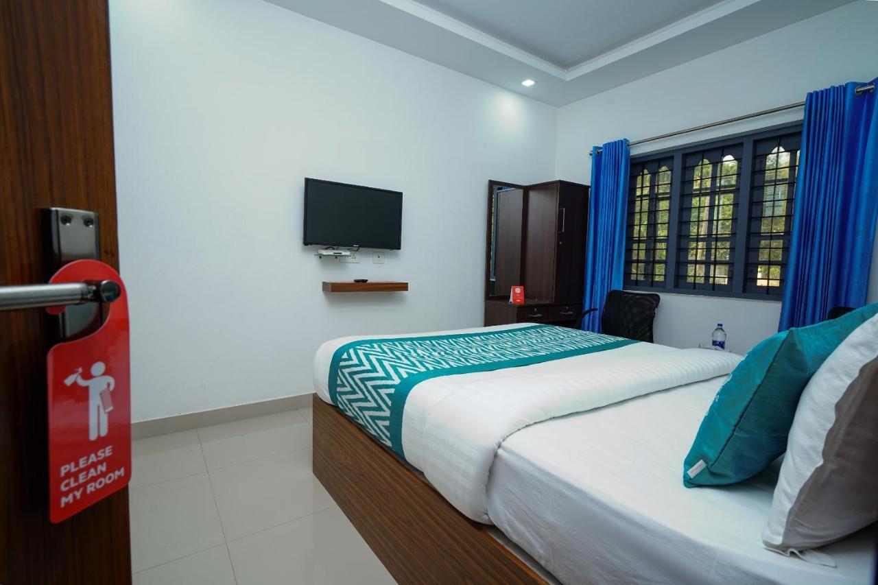 Oyo 6526 Ap Residency City Sultan Bathery Exterior photo